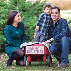 Capturing the Spirit of the Season: 13 Tips & Ideas for Holiday Card Pictures