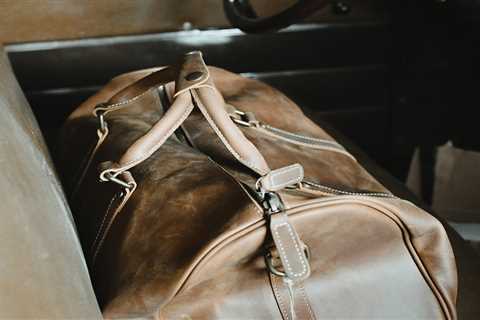 Leather Duffel Bags are the Best Choice for Carryons When Doing Some Light Travelling